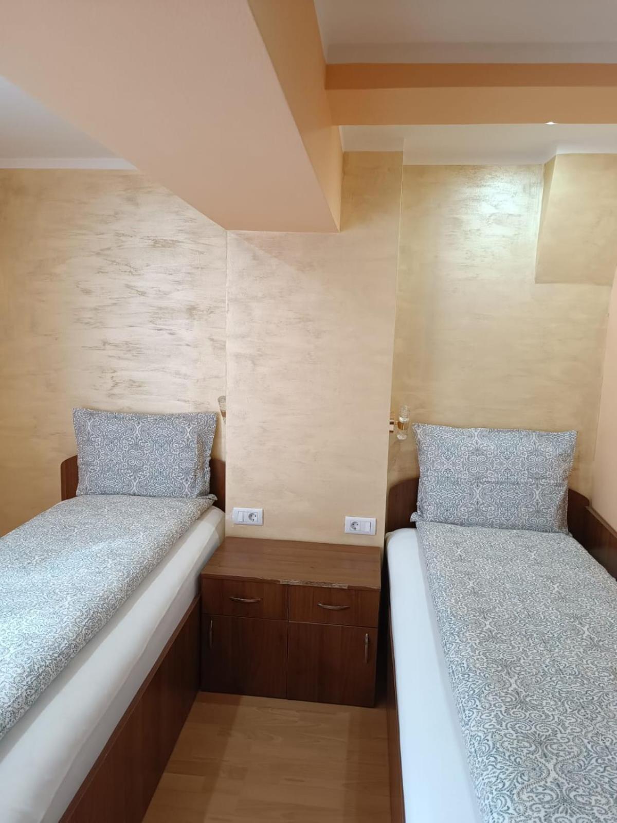 Casa Heidi Hotel Temesvár Szoba fotó