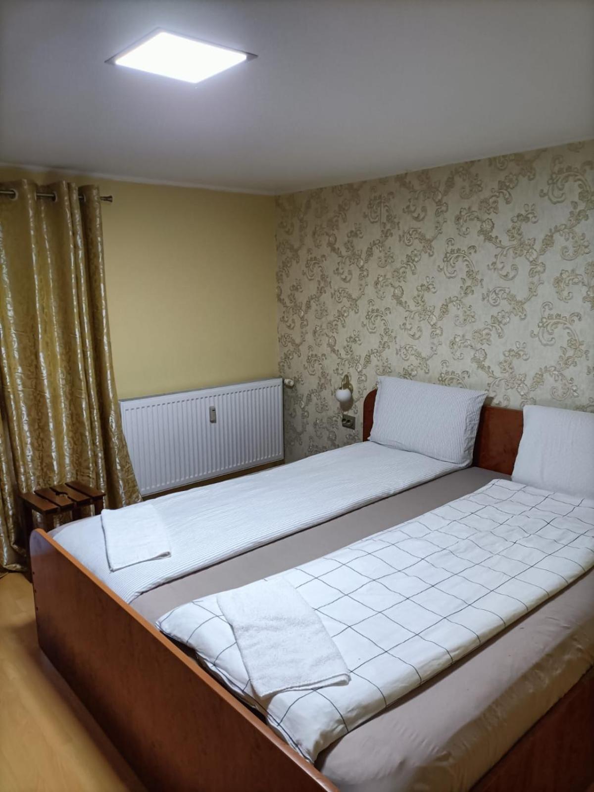 Casa Heidi Hotel Temesvár Szoba fotó
